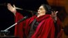 Homenaje a Mercedes Sosa, en la Feria de Mataderos